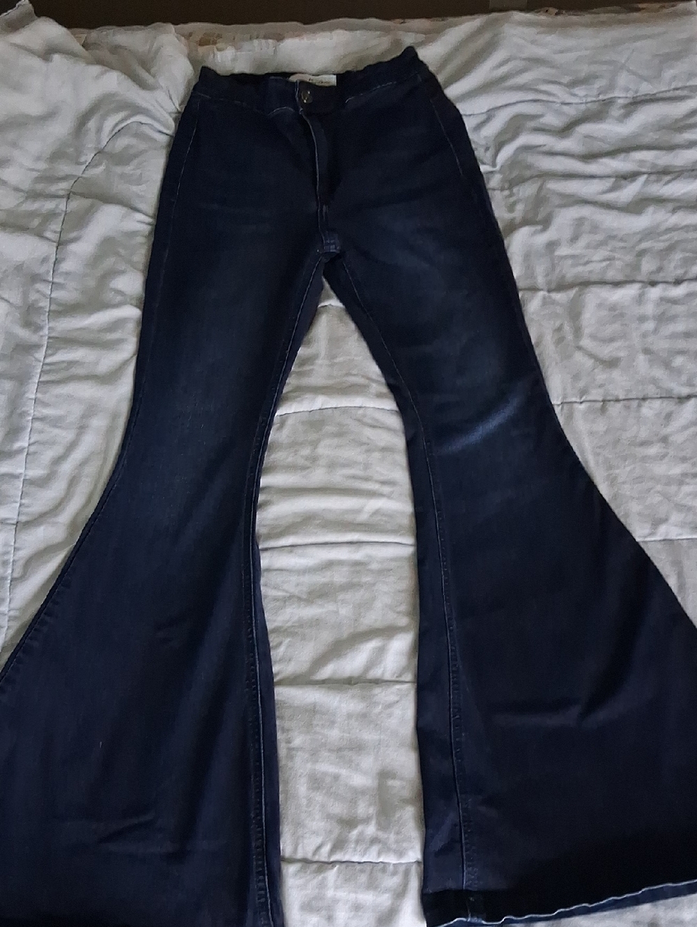 KanCan Bell Bottoms Size 27